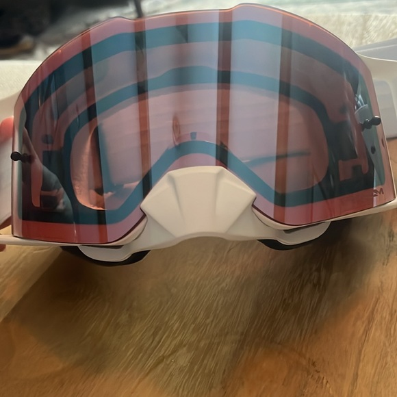 Oakley motocross prizm goggles. - Picture 4 of 4